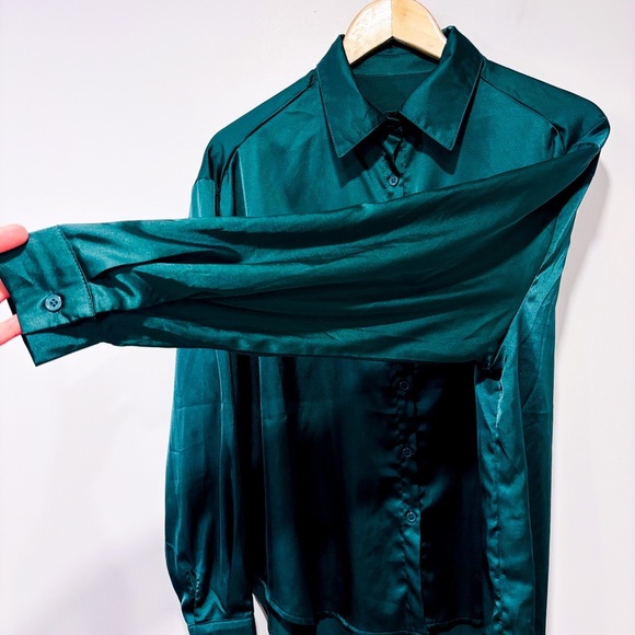 SHEIN Forest green silky shirt - Picture 7 of 8